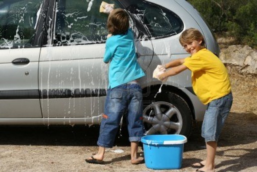 Resultado de imagen para washing a car with a bucket