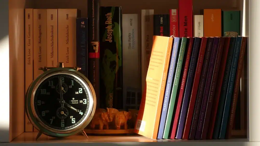 estructura examen COMIPEMS,ECOEMS Reloj con libros - Administración del tiempo en examen COMIPEMS - Curso CIE